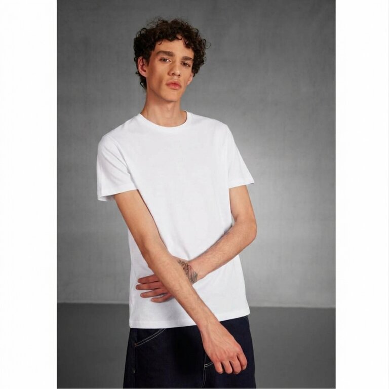 T-shirt personnalisé col rond homme blanc en coton 145 gr/m² | B&C® - Bicy White | pandacola - 1
