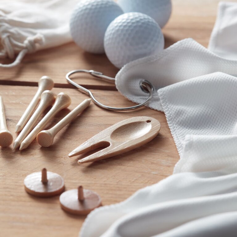 Set publicitaire de golf avec tees, relève pitch et marques balles - Fairway | pandacola - 2