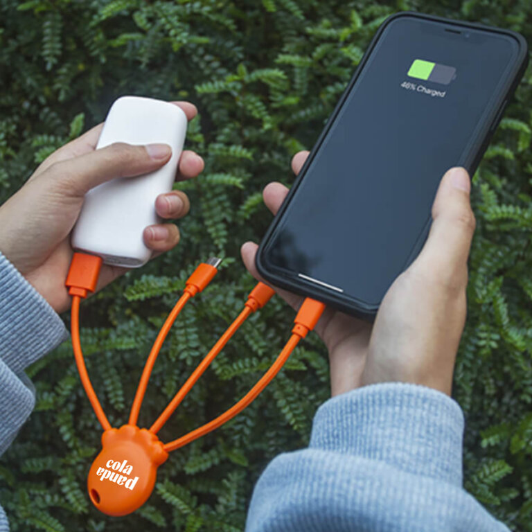 Chargeur multi cable publicitaire recyclé de couleur - Octopus Recyclé | pandacolach