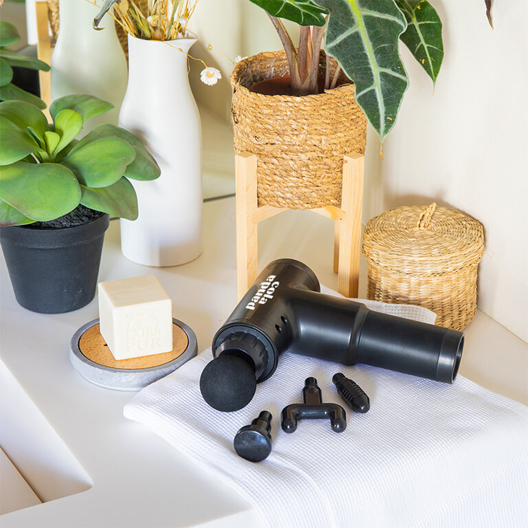Pistolet de massage sans fil personnalisable avec 4 têtes | pandacolach