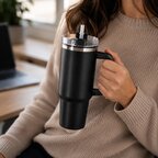 Mug isotherme personnalisable en acier recyclé avec paille 1.2 L - Trendy | pandacola - thumb - 2