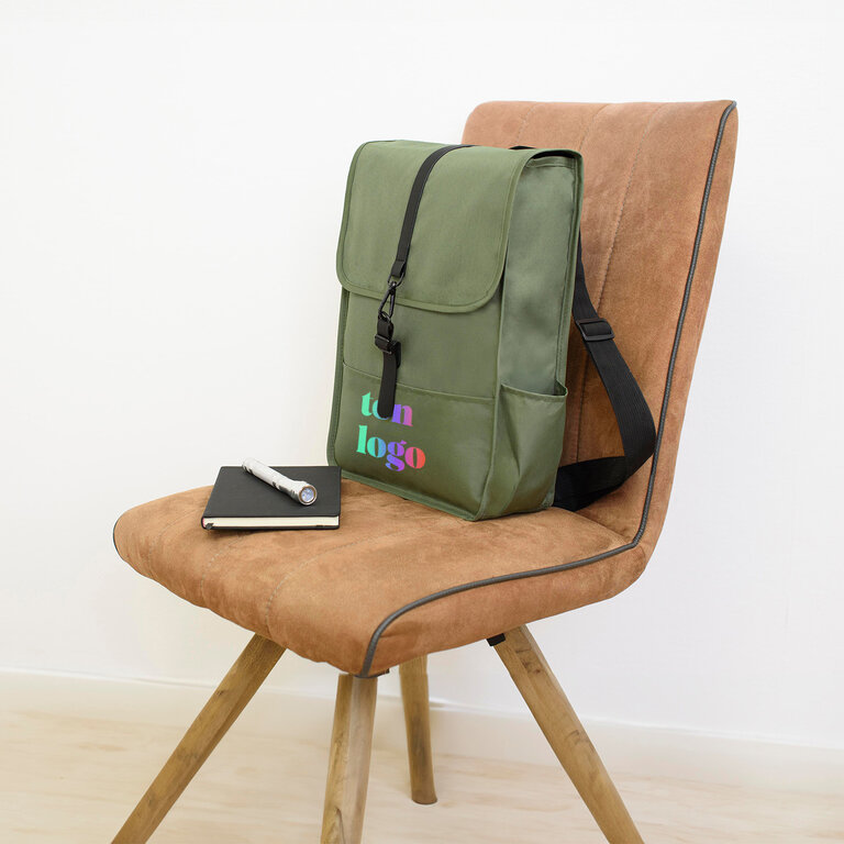Sac à dos personnalisé à rabat en rPET - Hila | pandacolach