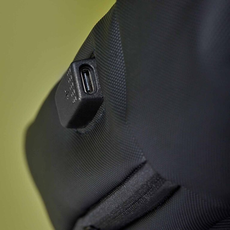 Sac à dos personnalisable en PU imperméable pour ordinateur avec port USB-C 22L KWOO® - Mat | pandacolach - 6