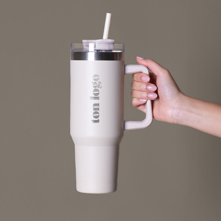Mug isotherme publicitaire avec anse et paille - Parta | pandacola