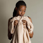 Plaid personnalisable doux en polyester 240 gr/m² - Paris | pandacola - thumb - 3