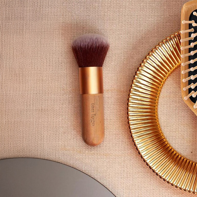 Pinceau de maquillage avec base en bois de hêtre - Solène | pandacola
