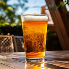 Verre à bière shaker personnalisable en verre transparent 58cl | pandacola - thumb