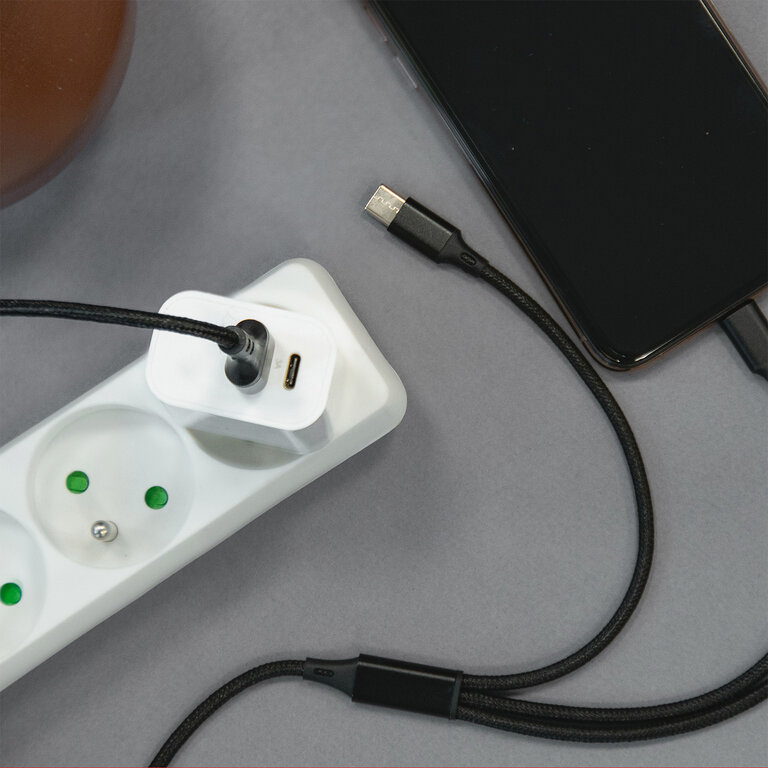 Chargeur secteur personnalisable – USB Type-C 15W + USB-A  - Suko | pandacola - 2