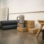 Mug personnalisable isotherme en acier recyclé 1.2 L STANLEY® - Quencher H2.0 | pandacolach - thumb - 4