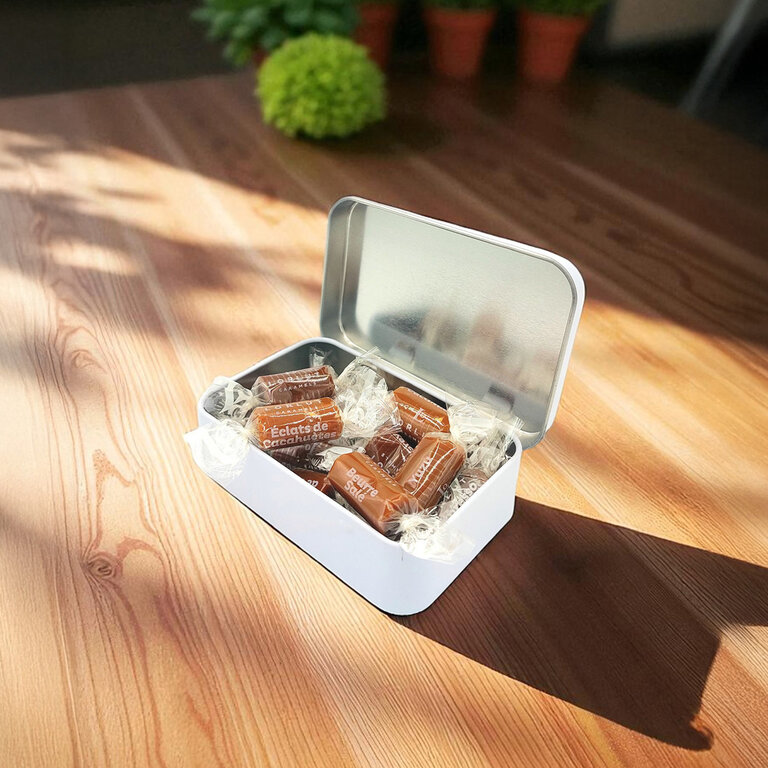 Boîte publicitaire contenant des caramels fondants - Lorlut® Caramels | pandacola