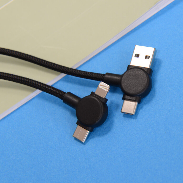 Câble court personnalisable 18cm 4 en 1 avec logo lumineux et charge ultra-rapide 60W - Aka | pandacolach