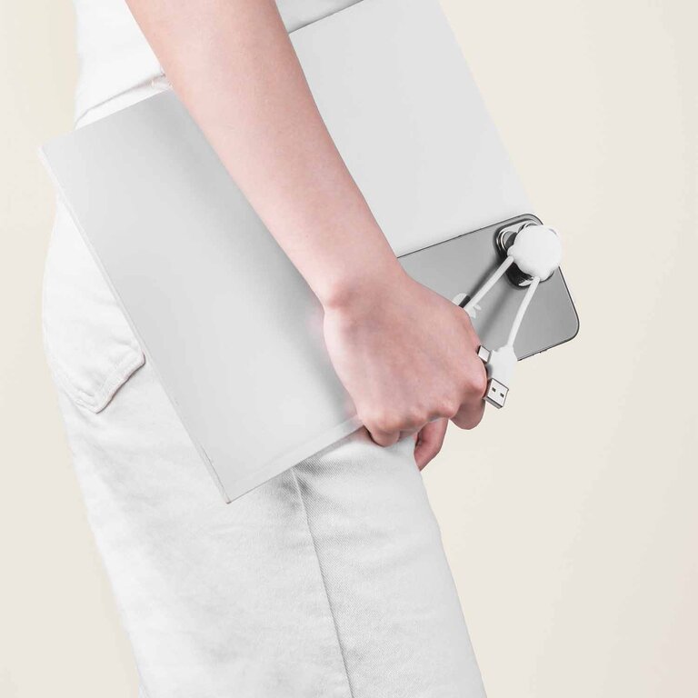 Mini chargeur multi câbles publicitaire en plastique de couleur - Octomini | pandacolach - 3