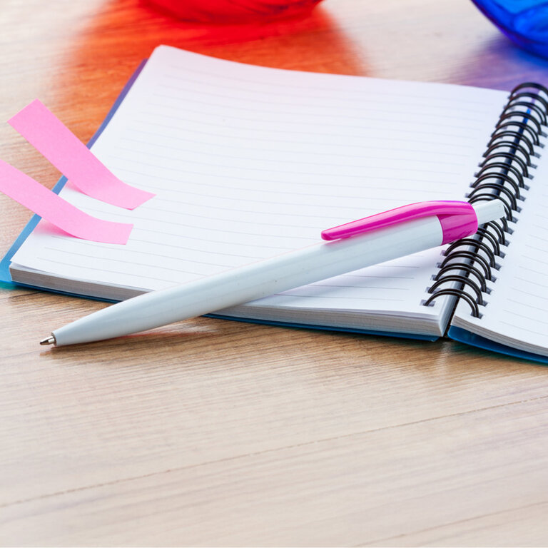 Stylo à bille personnalisable en plastique - Figi White | pandacolach - 2