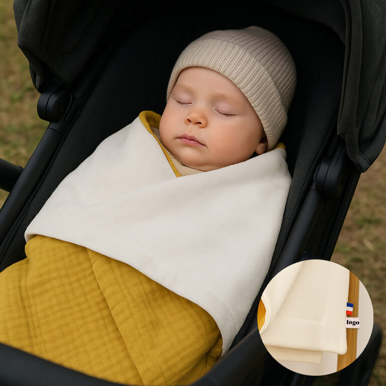Couverture polaire personnalisable en coton biologique made in France - SoftWrap | pandacola