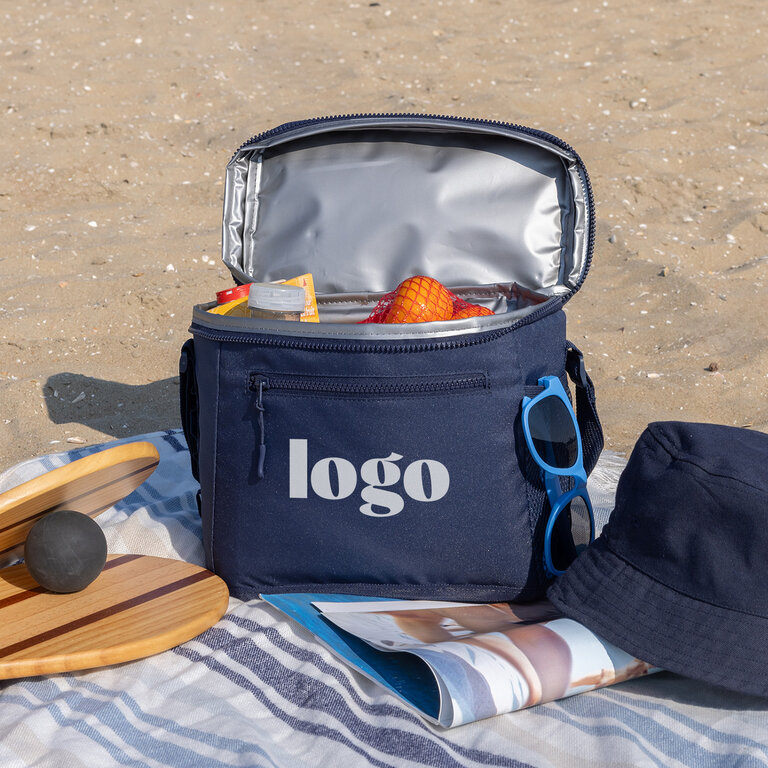 Sac isotherme publicitaire personnalisable en rPET AWARE™ – Sonvik Go | pandacolach - 1