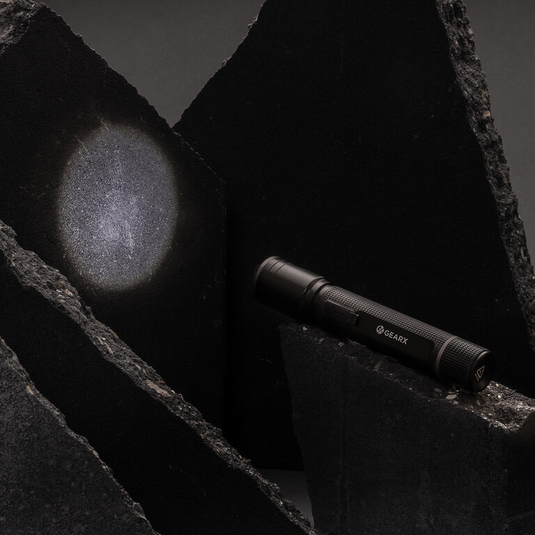 Lampe torche publicitaire personnalisable 3W rechargeable en aluminium recyclé RCS – Lurio | pandacolach - 3