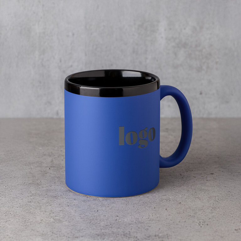 Mug personnalisable en céramique 300 ml au toucher doux avec intérieur noir – VelvetCup | pandacolach