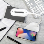 Lampe de bureau personnalisée en plastique recyclé avec chargeur à induction - Louce | pandacolach - thumb - 3