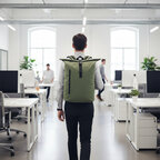 Sac à dos roll-top personnalisable 20L en R-PET 600D – Loopin | pandacolach - thumb - 5