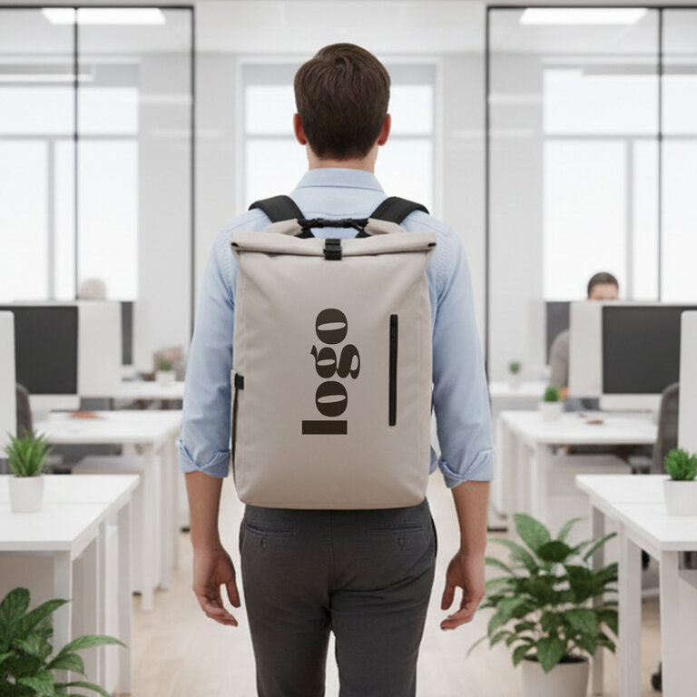 Sac à dos à boucle personnalisable 20L en R-PET 600D – Buckli | pandacolach