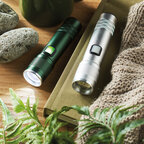 Lampe toche personnalisée en aluminium recyclé - Flashi | pandacolach - thumb - 4