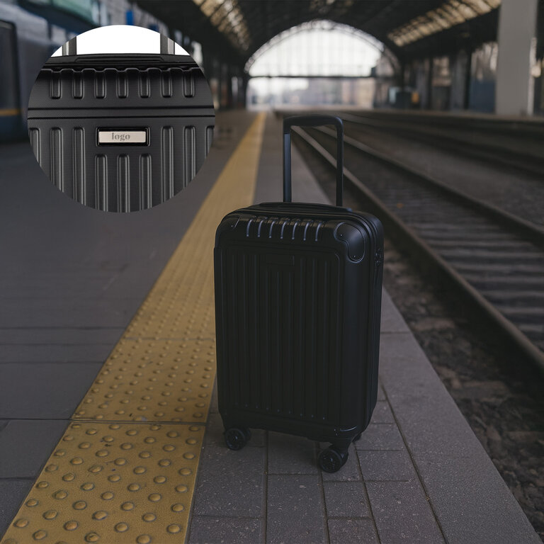 Valise personnalisée 20" avec 8 roues - Zats Mine | pandacolach - 1