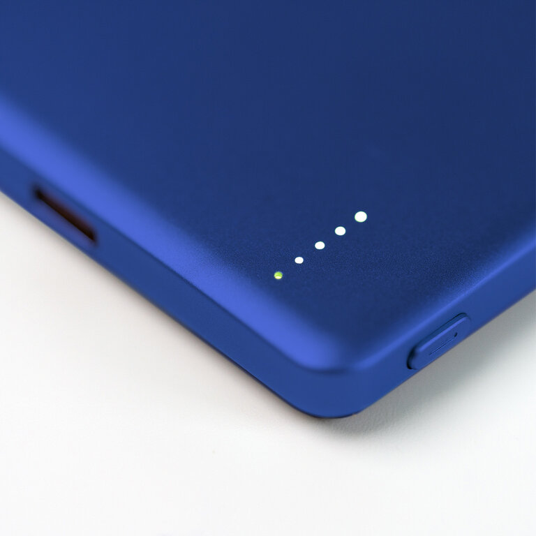 Batterie personnalisée à induction en aluminium recyclé 5000 mAh - Muri | pandacolach - 5