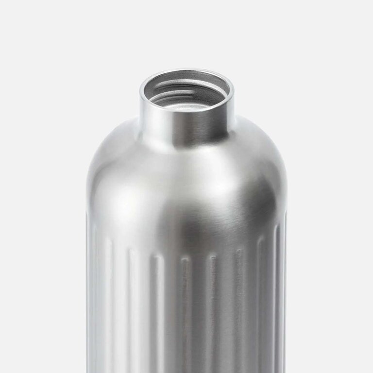 Bouteille isotherme personnalisée en acier avec isolation sous vide 850 ml Black+Blum - Malou | pandacola - 2