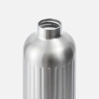 Bouteille isotherme personnalisée en acier avec isolation sous vide 850 ml Black+Blum - Malou | pandacola - thumb - 2