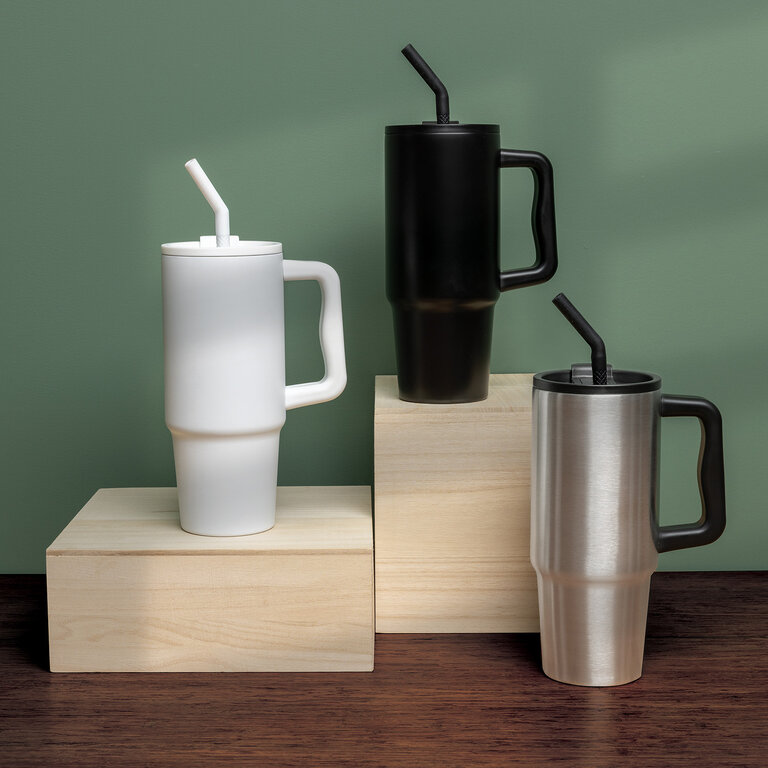 Mug isotherme personnalisable en acier recyclé avec paille 900 ml - Trendo | pandacola - 1