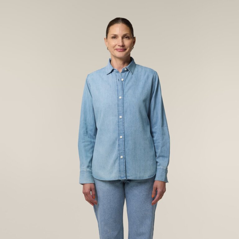 Chemise femme en jean personnalisé Businesswear - Stella Denim Shirt | pandacola - 2