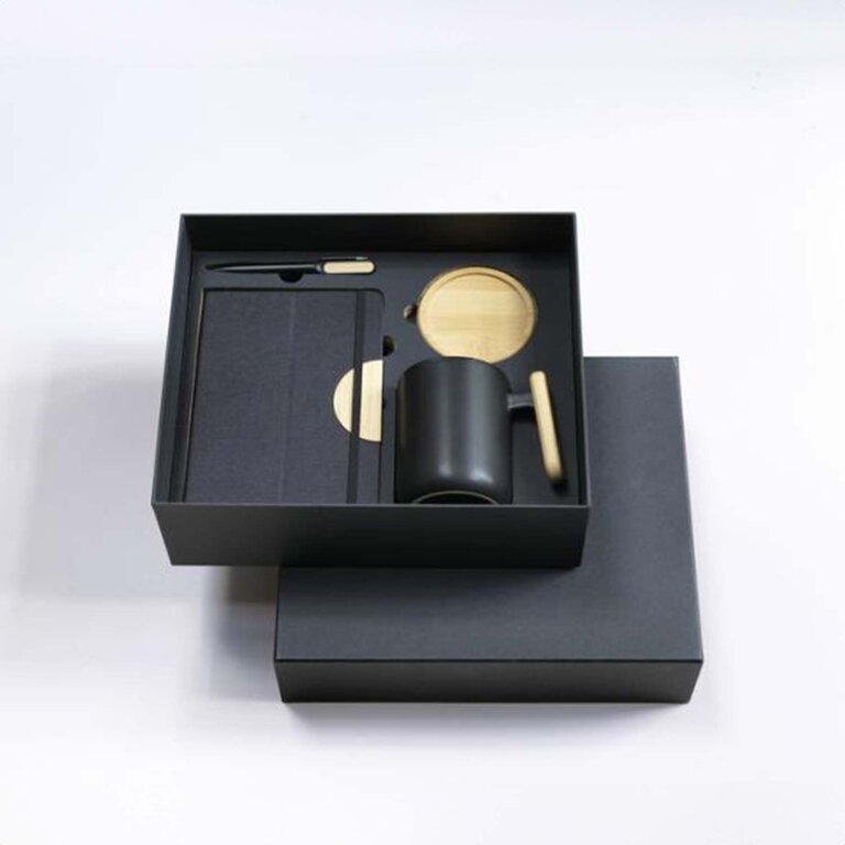 Coffret cadeau personnalisé - Larryu | pandacola - 2